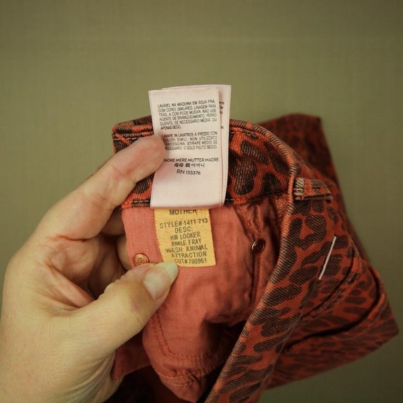 Mother High Waisted Looker Ankle Fray Jeans Women's Size 26 Animal Attraction - Picture 11 of 12